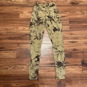 Alphalete green leggings